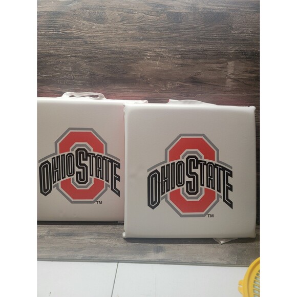 OHIO STATE Buckeyes 2 Stadium Seat Bleacher Cushion White Handle Foam - Picture 1 of 4